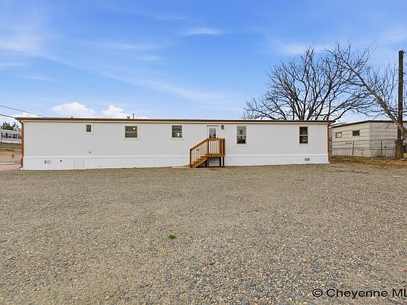 3rd image of 402 Williams St