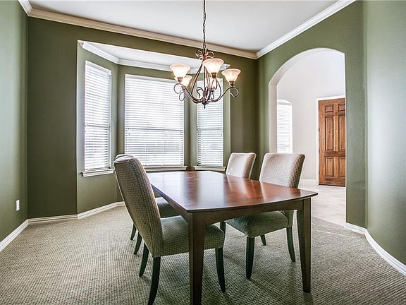 5th image of 532 Buffalo Bend Ct