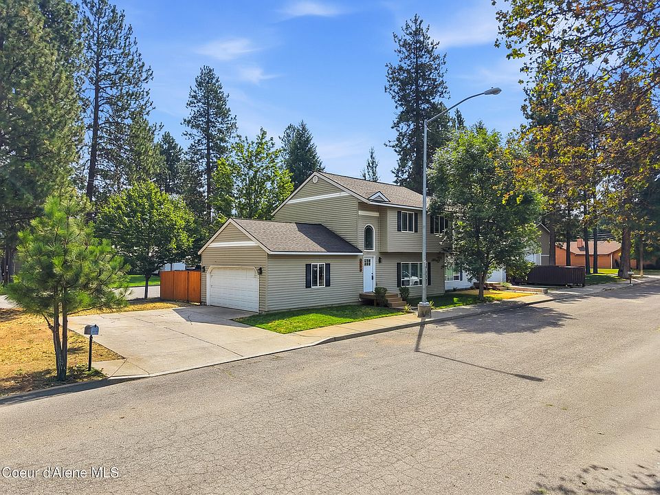 1st image of 3208 N 9th St