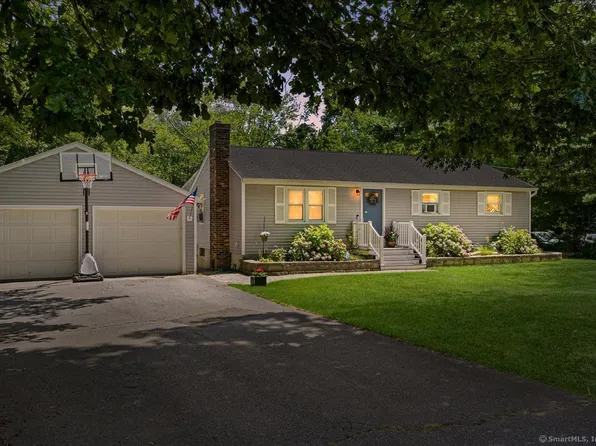 28 Damon Heights Road, East Lyme, CT 06357