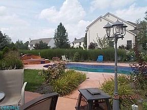 5th image of 13499 Silverbrook Dr NW