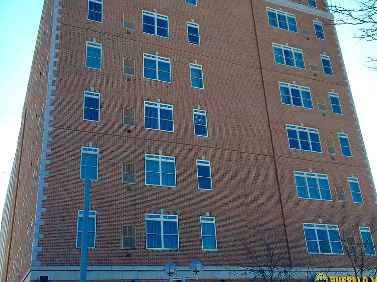 Corner House Lofts — Photo 3