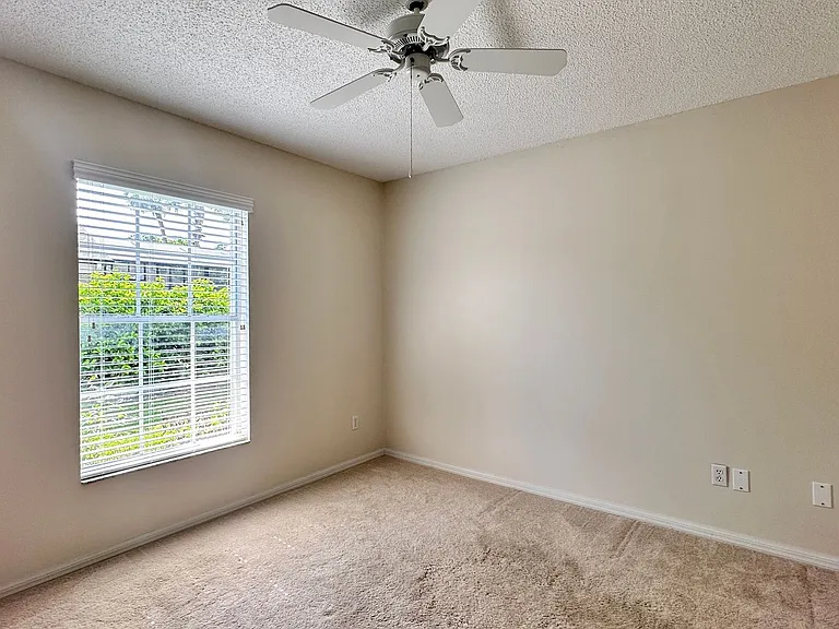 7468 Aprelle Dr — Photo 12