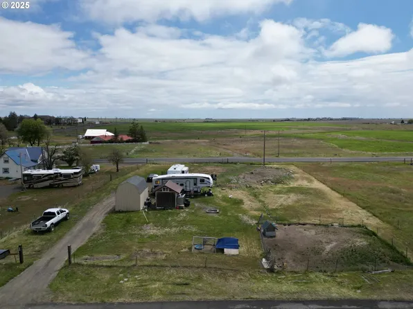 208 S Taylor St, Bickleton, WA 99322