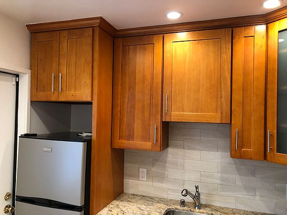 5th image of 1845 Clay St #18453