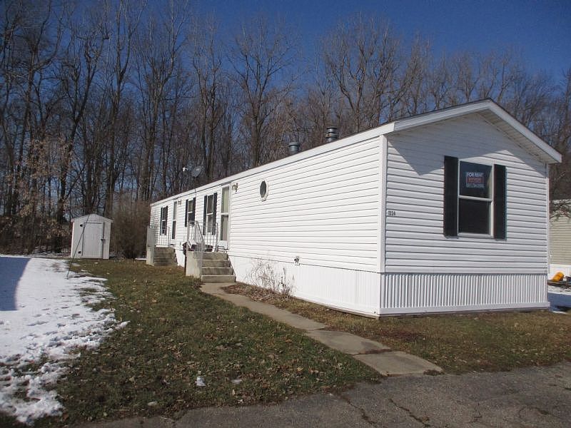 2nd image of 1334 Grove Ave