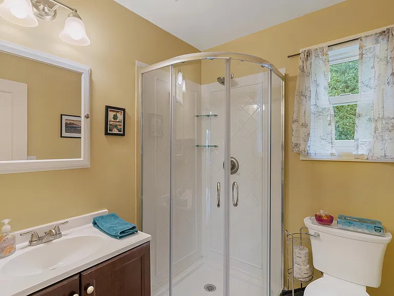 6718 SW 36th Ave — Photo 16