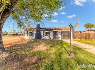 1900 Easy St, Hanford, CA 93230