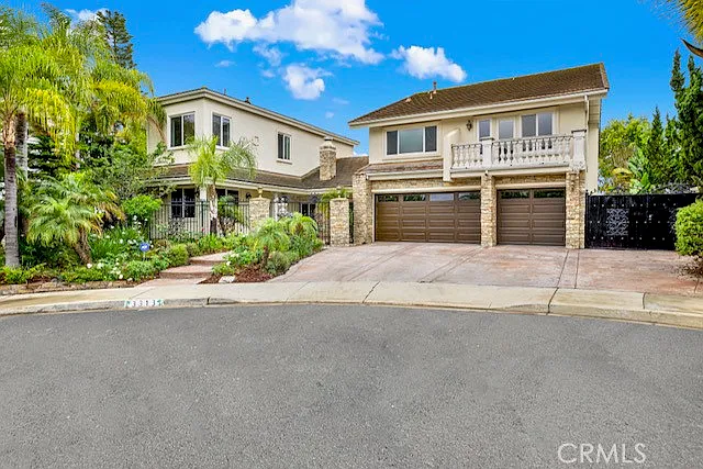 7 bed, 5803 sqft, $14,000 — Photo 2