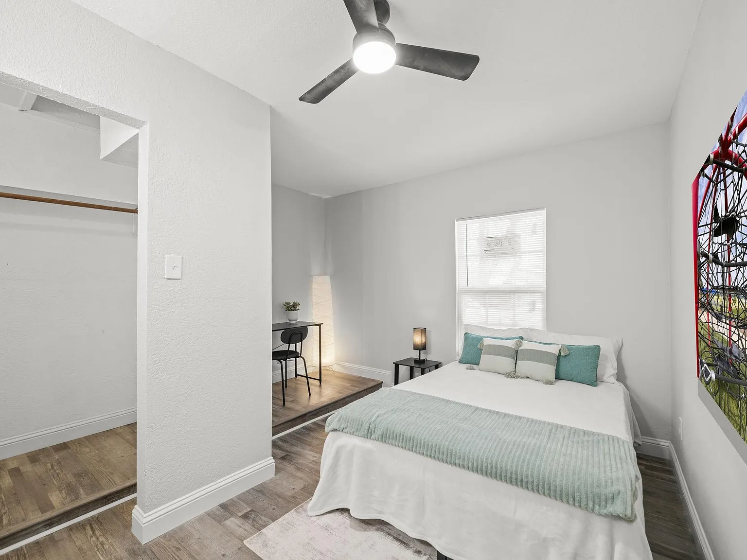 4 bed, 2.0 bath, 1850 sqft, $953 — Photo 1