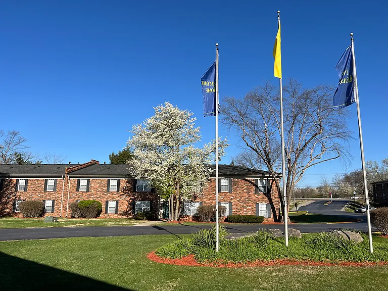 Countrybrook Apartments — Photo 21