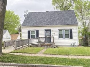 5834 W Melvina St, Milwaukee, WI 53216