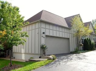 650 Ridgewood Ct, Ann Arbor, MI 48103