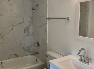 1614 S Main St #4, Mount Airy, NC 27030