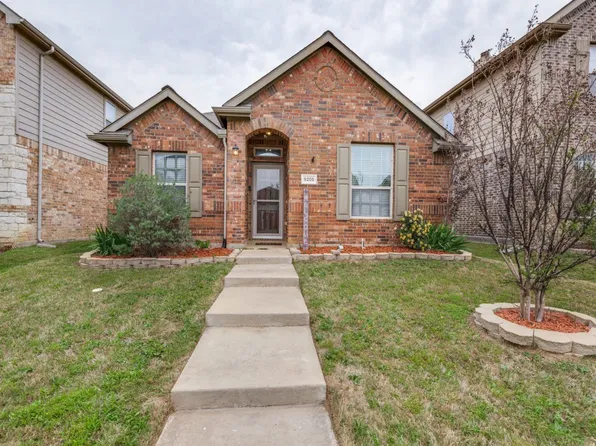 9205 Stewart St, Aubrey, TX 76227