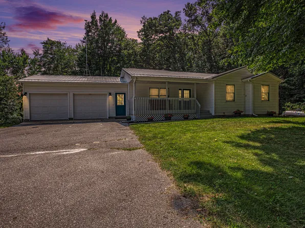 9690 S Amsden Rd, Fenwick, MI 48834