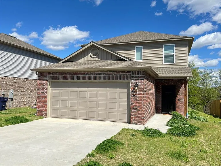 3211 Gulley Ln — Photo 1