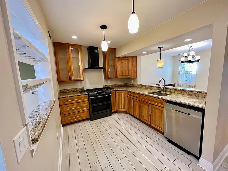30 Grant Hill Ct — Photo 4