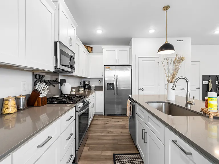 8154 W Fern St — Photo 17