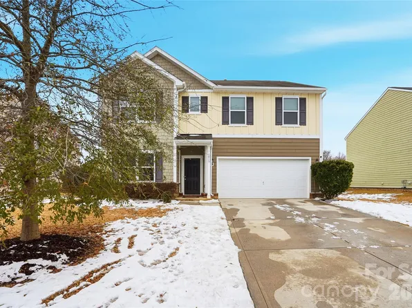 1013 Blue Stream Ln, Indian Trail, NC 28079