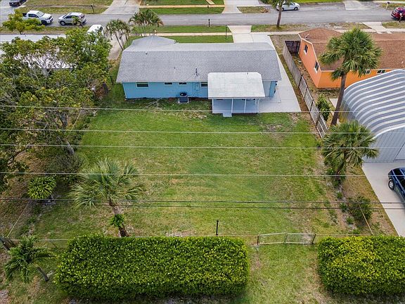 4th image of 19025 SE Southgate Drive