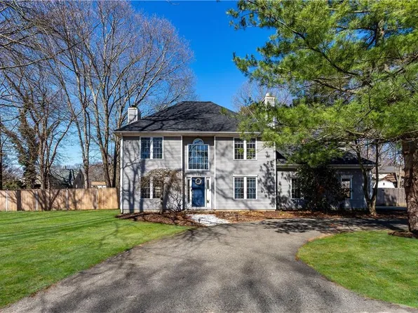 195 Oakland Beach Ave, Warwick, RI 02889