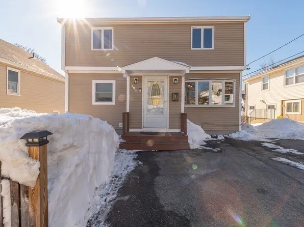8 Mystic Ave, Gloucester, MA 01930