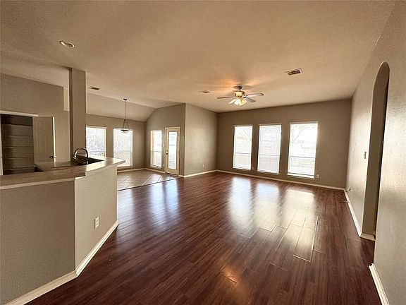 4th image of 2114 Sherbrook Park Ln