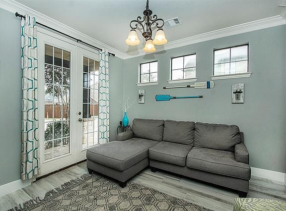 4th image of 4067 Monument Ln