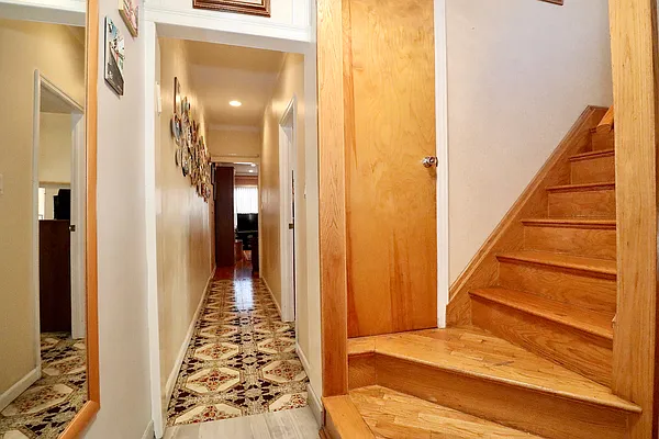 Sold by Remax Edge | media 11