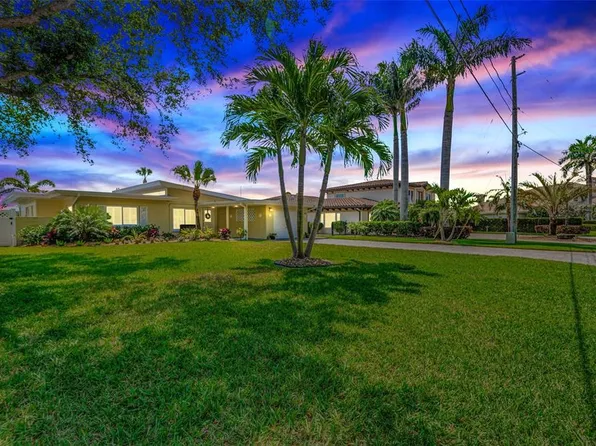 53 Dolphin Dr, Treasure Island, FL 33706