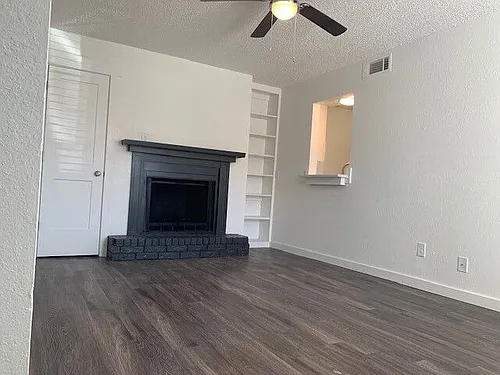 Floor plan B2 Modern 950sqft with Washer/Dryer Hookups