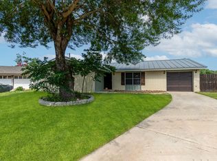 127 Meadow Path Dr, San Antonio, TX 78227