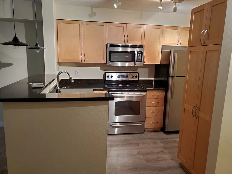 111 108th Ave NE #206 — Photo 18