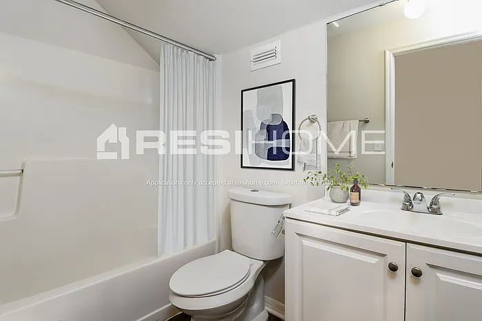 5358 Regal Oak Cir — Photo 14