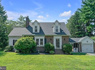31 Rabbit Run Rd, Rose Valley, PA 19086
