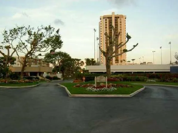 1800 NE 114th St APT 1002, Miami, FL 33181