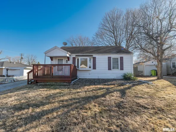 2208 W Vernon Ct, Peoria, IL 61604