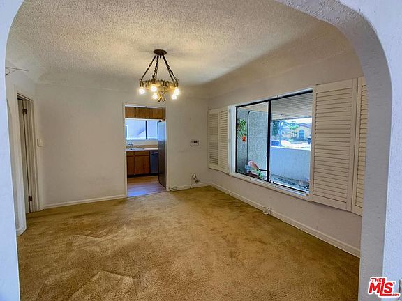 5th image of 2523 W 75th St