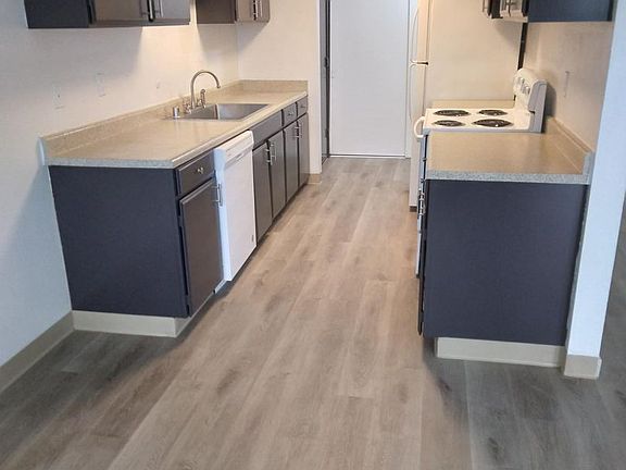 4th image of 12201 Ambaum Blvd SW APT 404