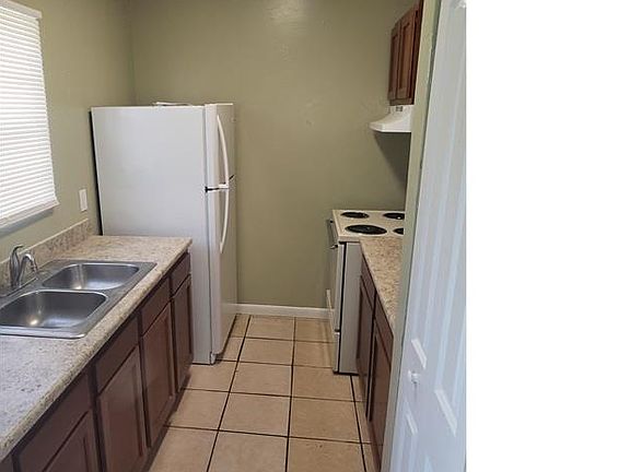 4th image of 4117 Lorenzo Ct APT 1