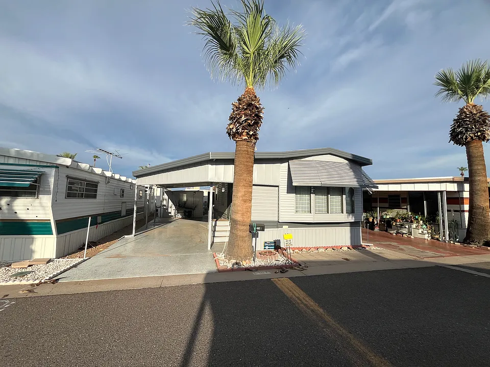 303 N Lindsay Rd #L107