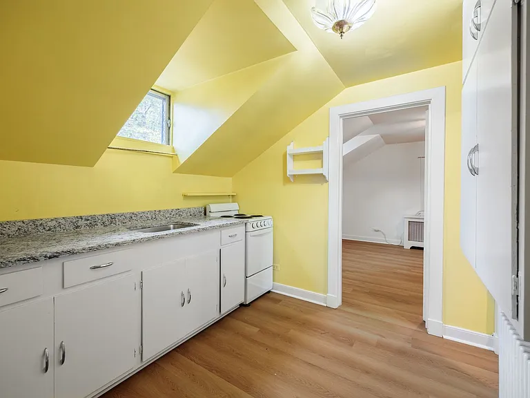3503 Seminary Ave — Photo 11