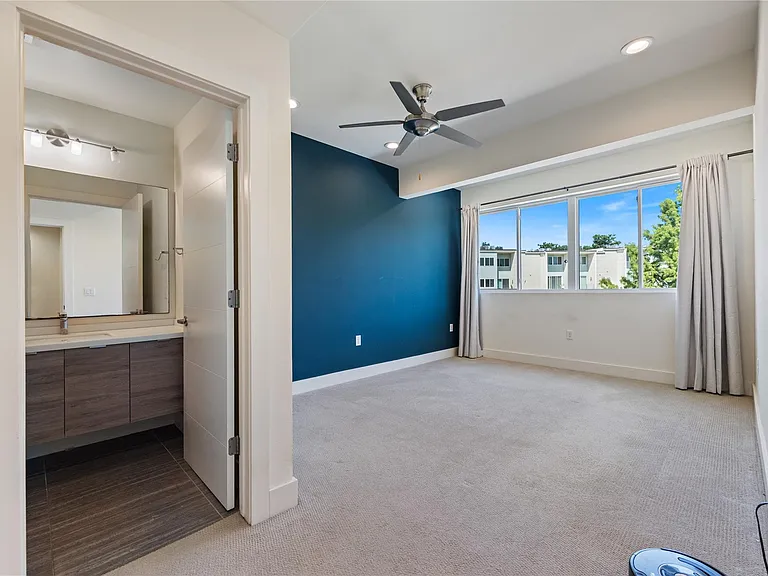 604 N Bluff Dr #225 — Photo 12