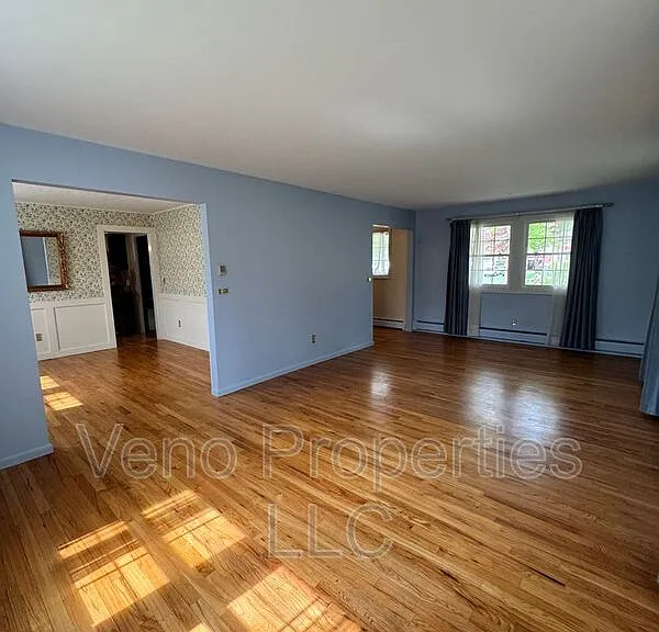 23 Glenwood Dr — Photo 7