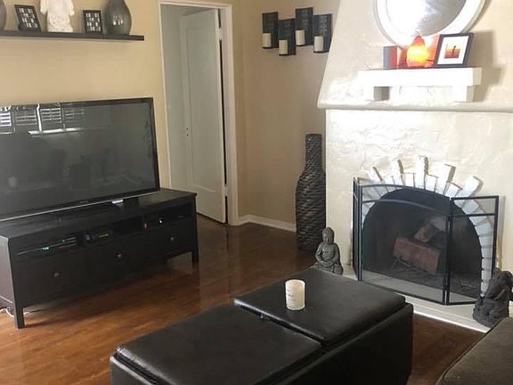 5th image of 391 Coronado St #1