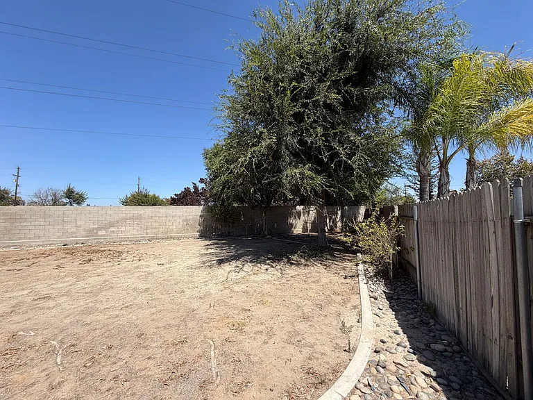 5800 Potenza Ln — Photo 47