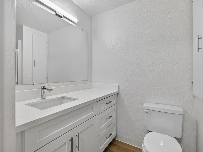 Lawton Park Villas- One month free- 2 Bed / 2 Bath Space to Live, Room to Breathe, All Yours. Mag... — Photo 22
