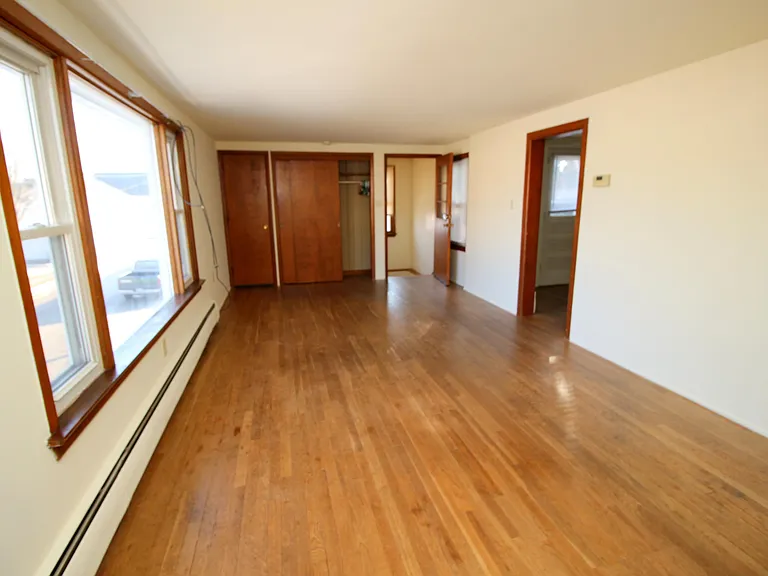 209 N Washington St — Photo 2
