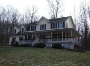 9516 Primrose Ln, Marshall, VA 20115